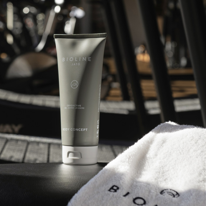 Гель для усталых ног с охлаждающим эффектом Body Concept Cryoactive Light Legs Gel