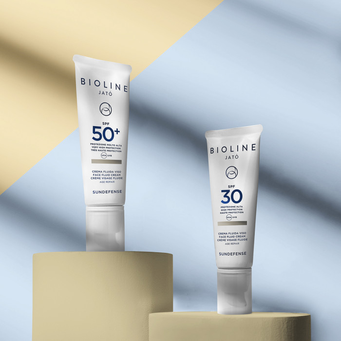 Флюид для лица с кремовой текстурой SPF 50+ Sundefense Very High Protection Face Fluid Cream SPF 50+